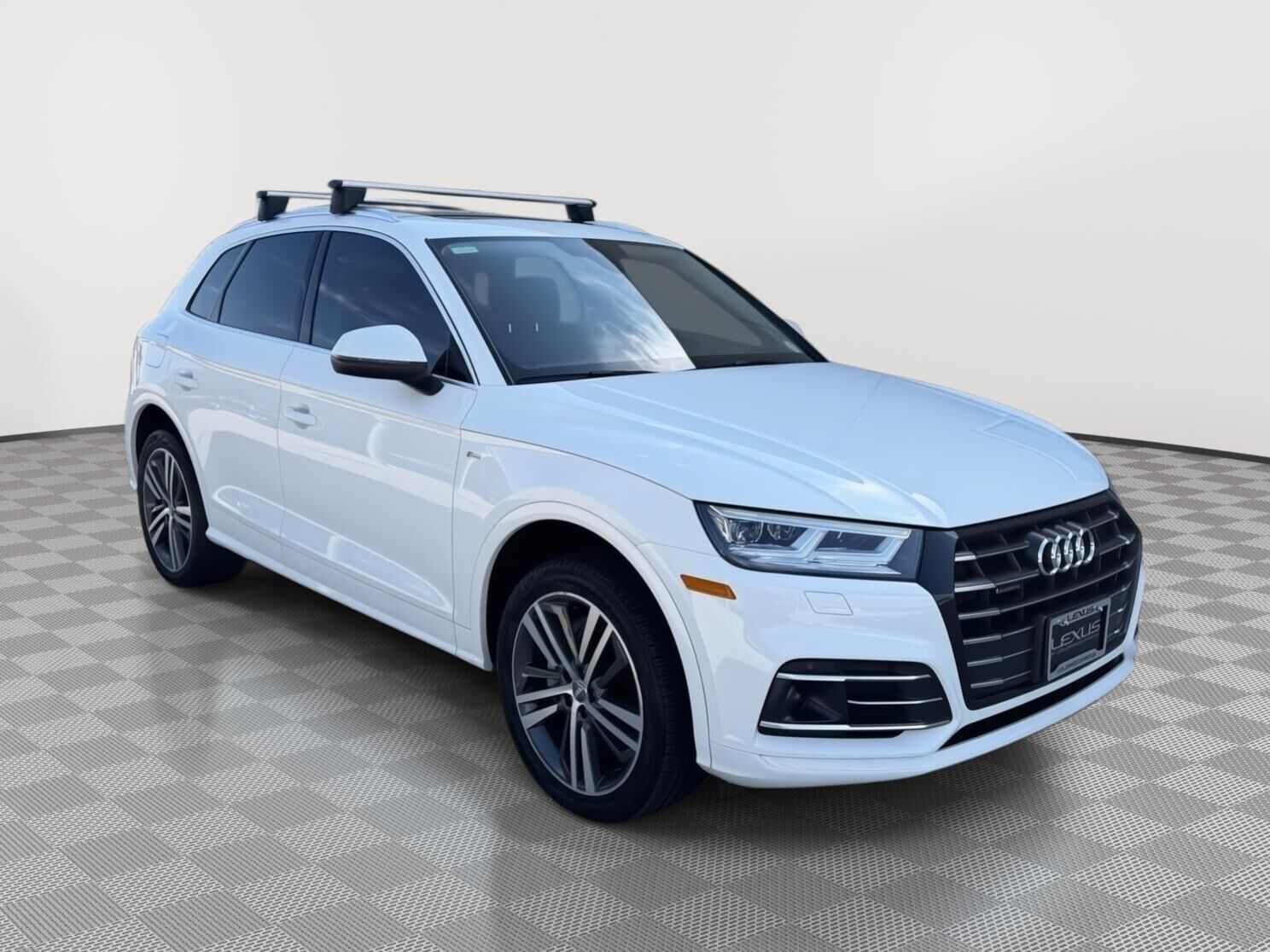 2020 AUDI Q5 e