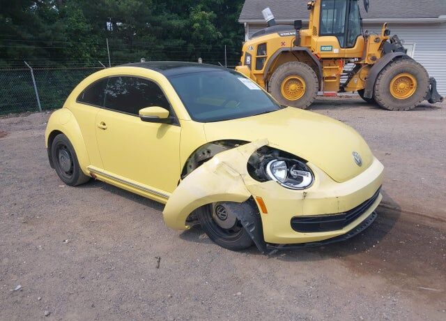 2014 VOLKSWAGEN Beetle