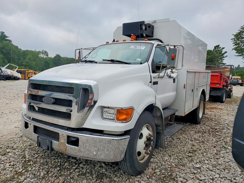 2005 FORD F-650