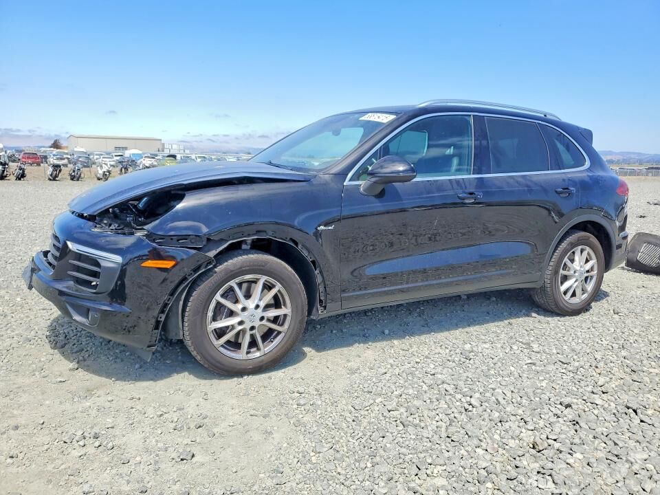 2015 PORSCHE Cayenne