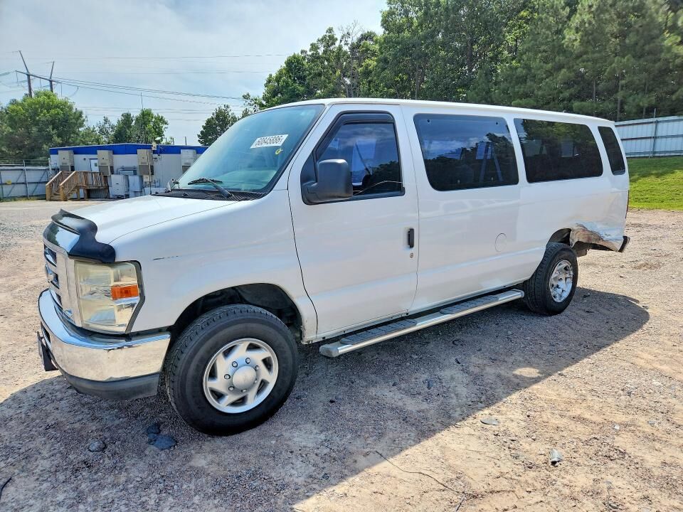 2011 FORD E-350