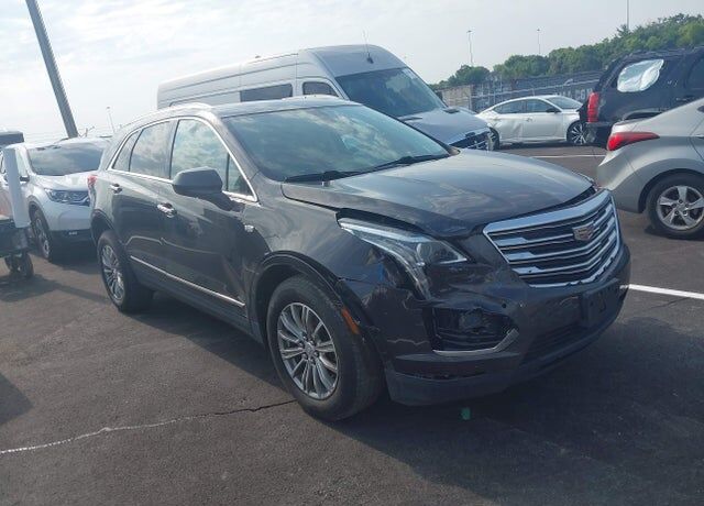 2017 CADILLAC XT5