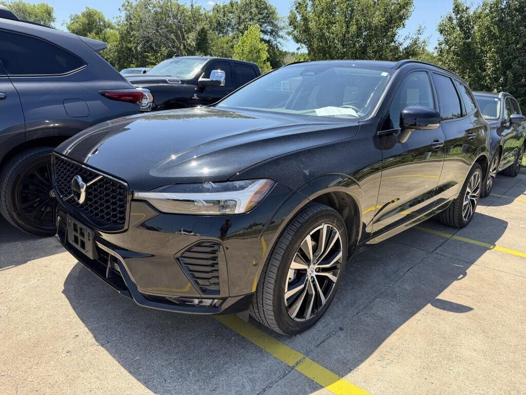 2023 VOLVO XC60