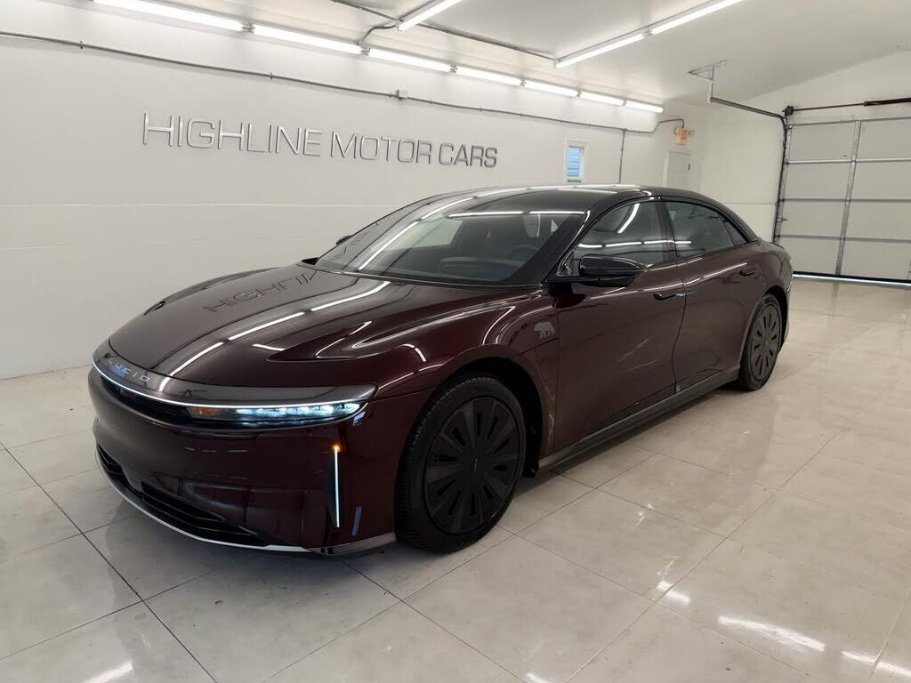 2025 LUCID Air