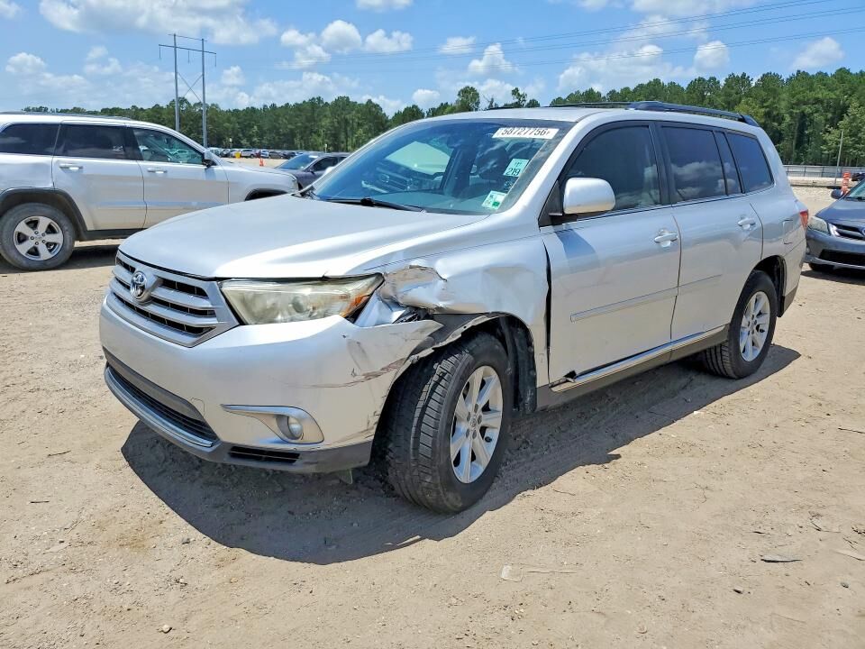 2013 TOYOTA Highlander