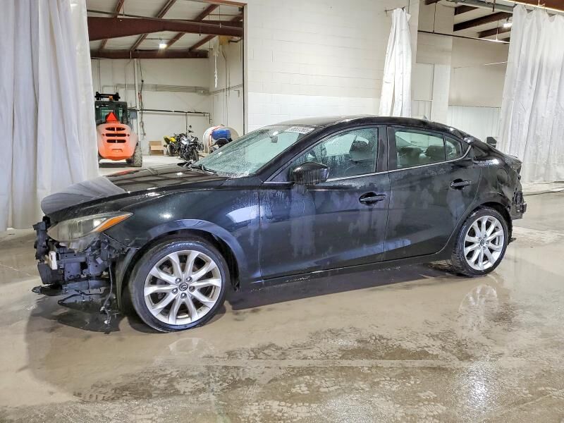 2015 MAZDA Mazda3