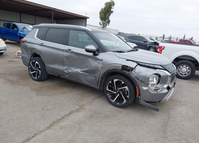 2024 MITSUBISHI Outlander