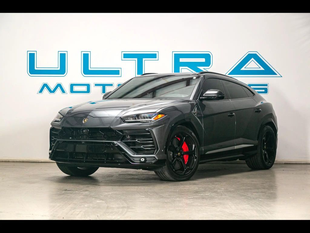 2019 LAMBORGHINI URUS