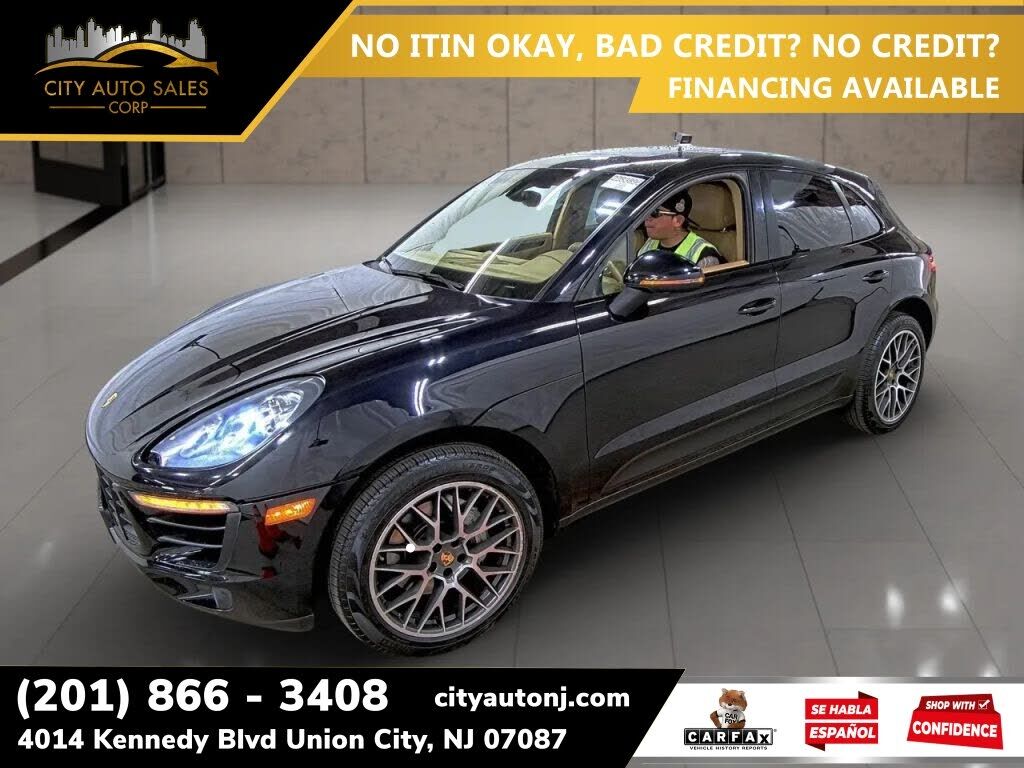 2016 PORSCHE Macan