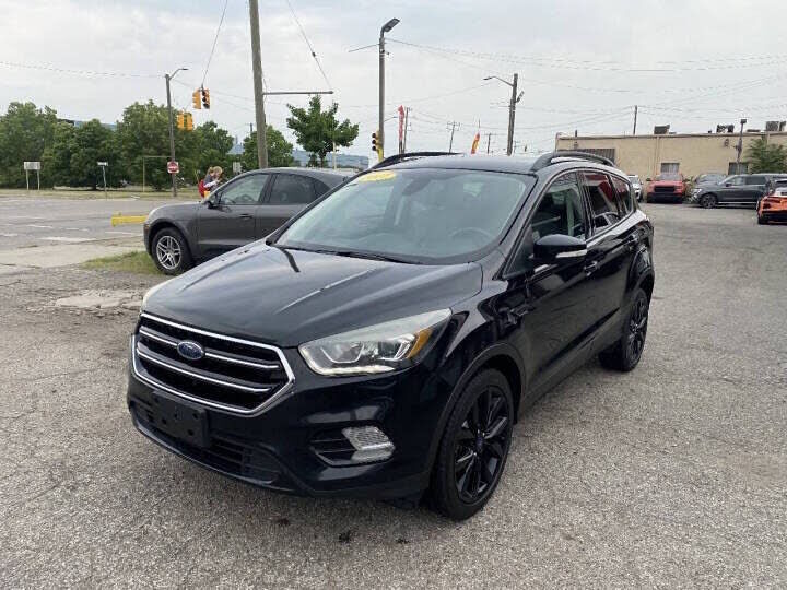 2017 FORD Escape