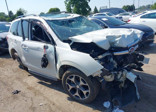 2016 SUBARU Forester