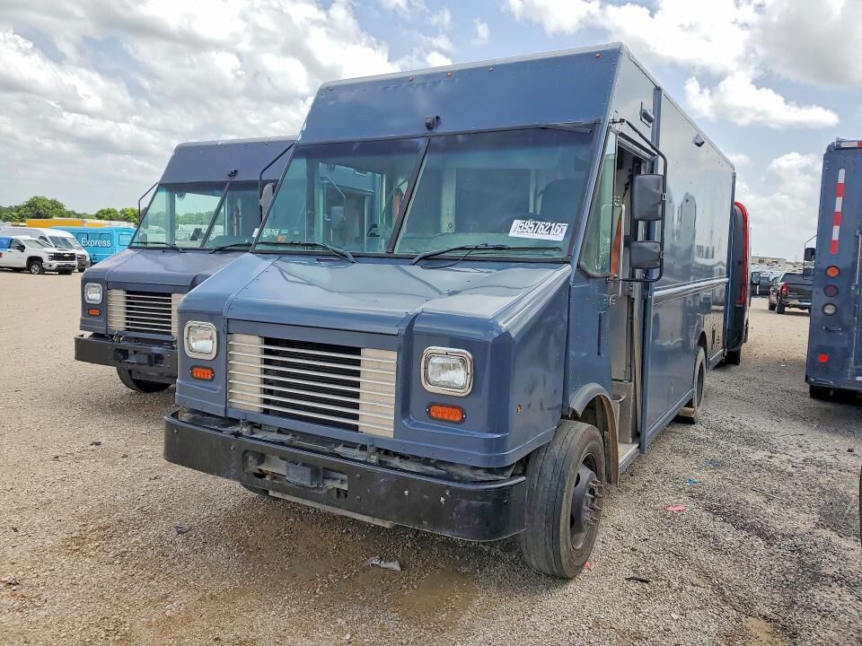 2020 FORD Commercial Chassis
