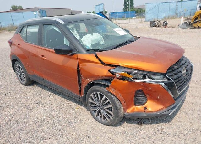 2023 NISSAN Kicks