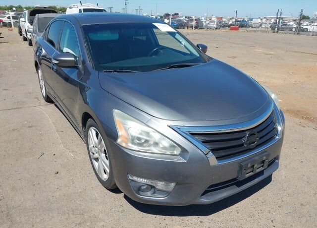 2014 NISSAN Altima