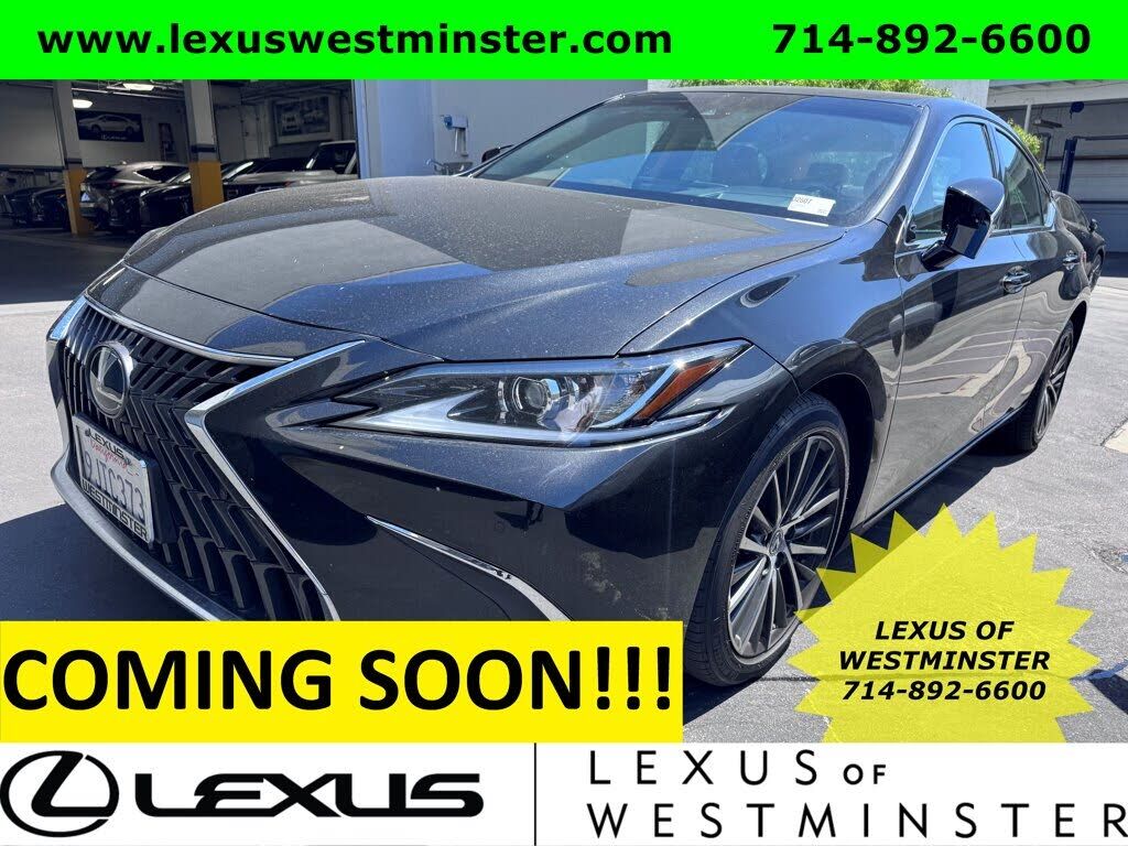 2024 LEXUS ES