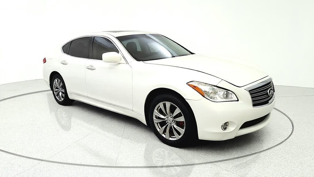 2012 INFINITI M37
