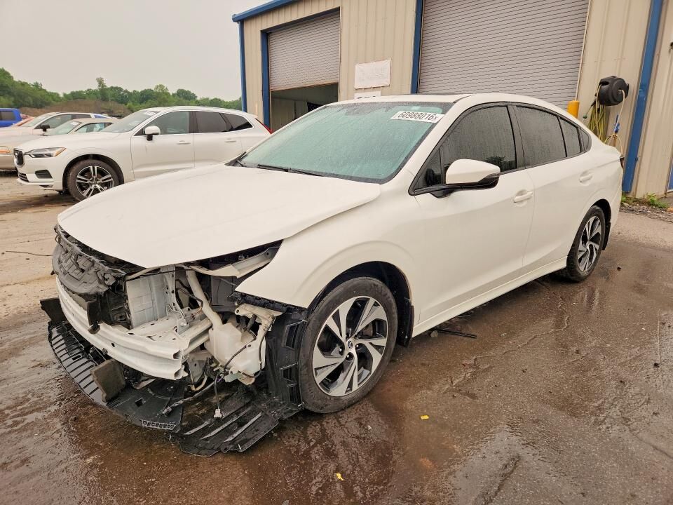 2025 SUBARU Legacy