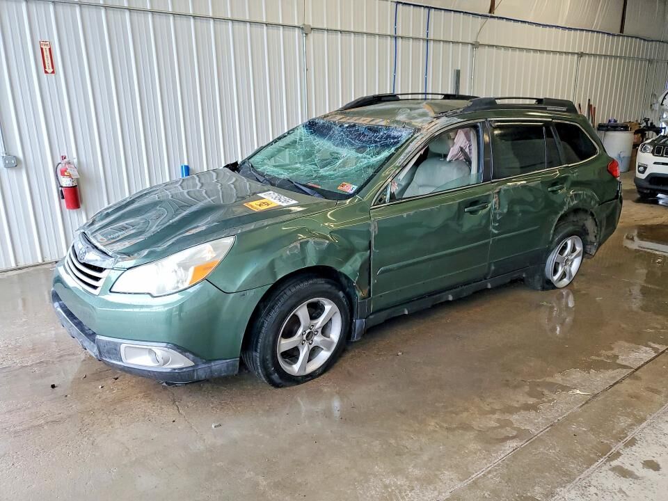 2012 SUBARU Outback