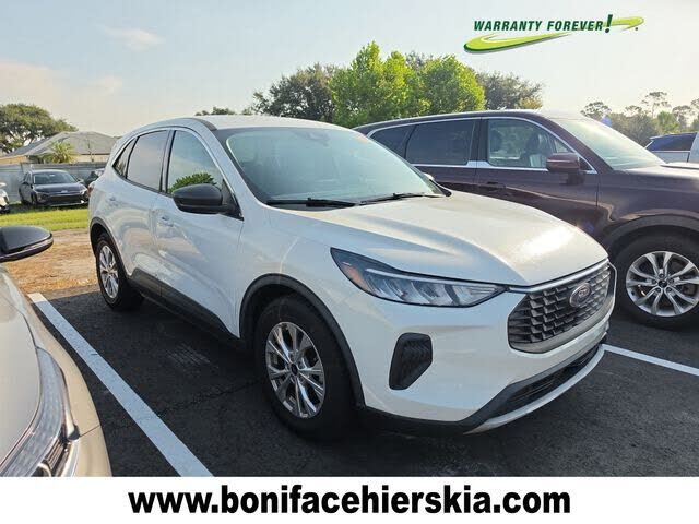 2023 FORD Escape