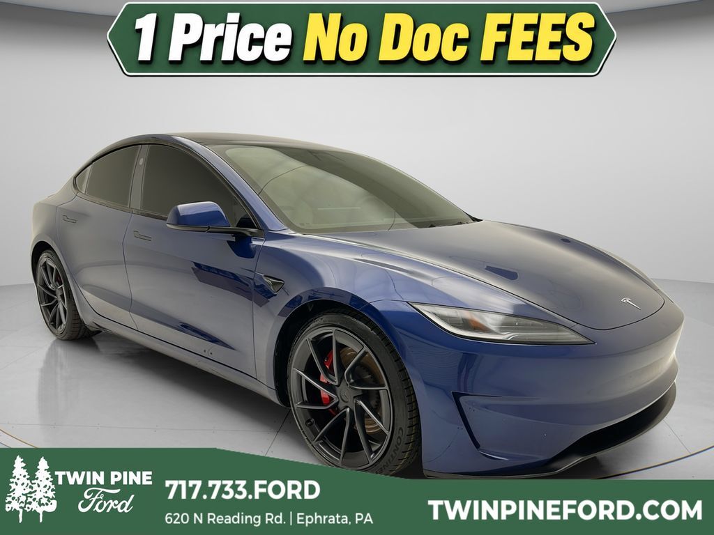 2024 TESLA Model 3