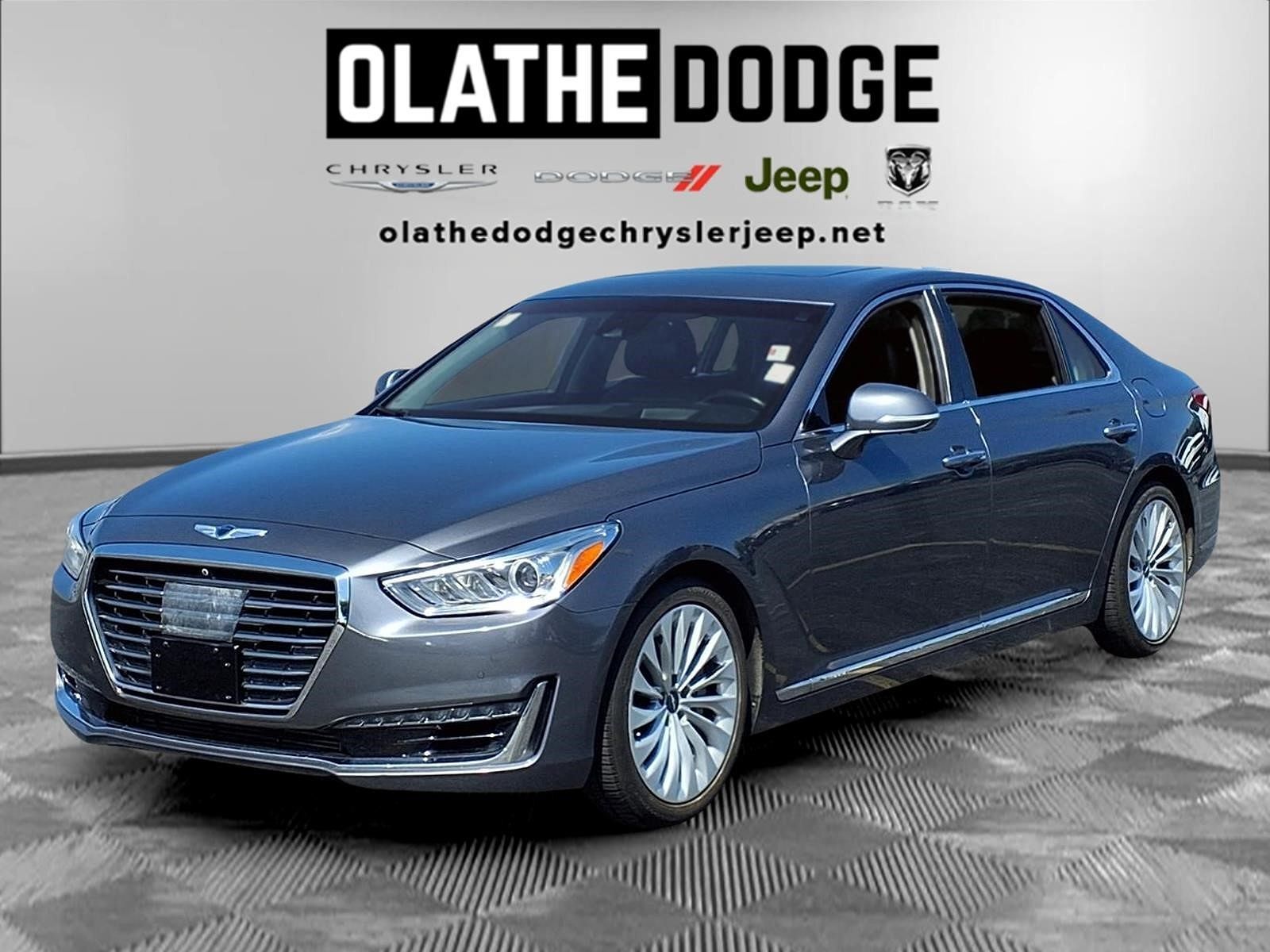 2017 GENESIS G90