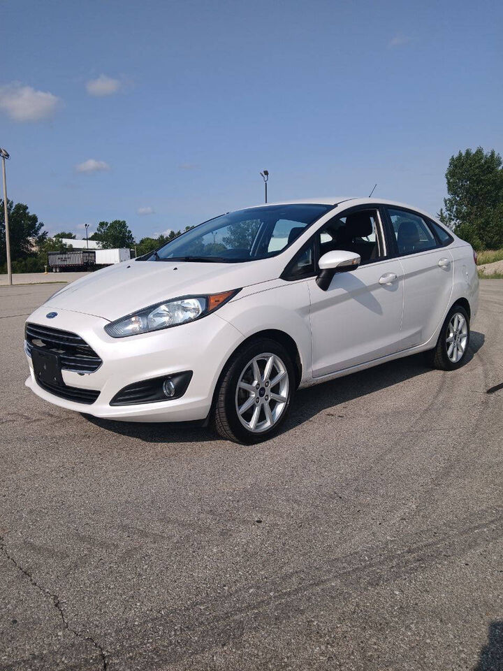 2016 FORD Fiesta