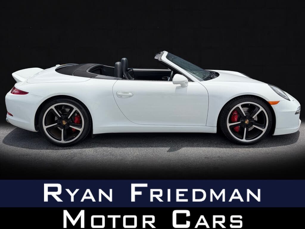 2015 PORSCHE 911