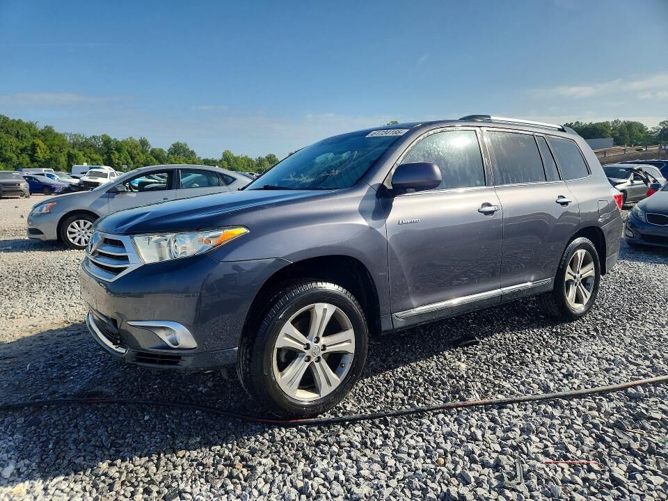 2011 TOYOTA Highlander