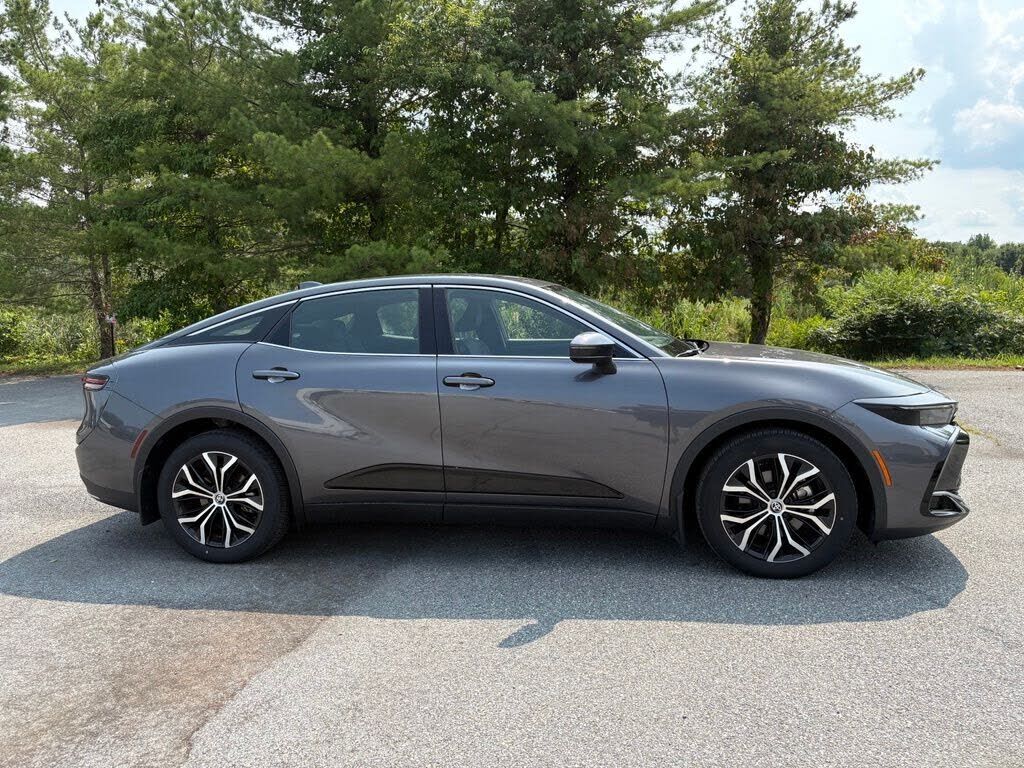 2023 TOYOTA CROWN