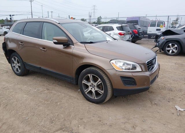 2012 VOLVO XC60