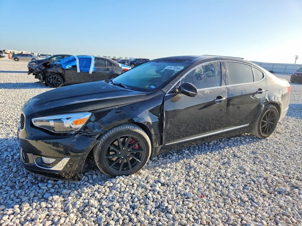 2014 KIA Cadenza