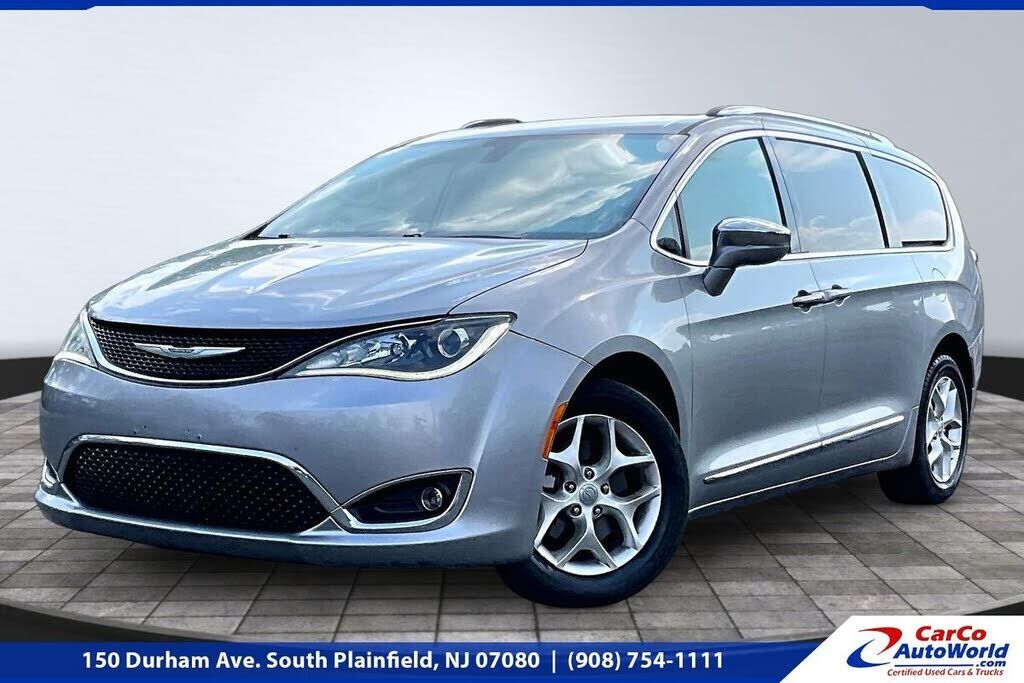 2020 CHRYSLER Pacifica
