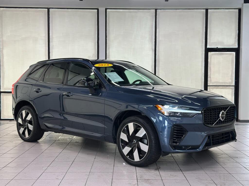 2024 VOLVO XC60