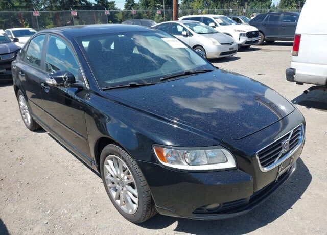 2010 VOLVO S40