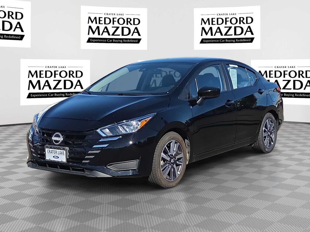 2023 NISSAN Versa
