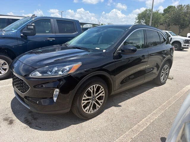 2022 FORD Escape