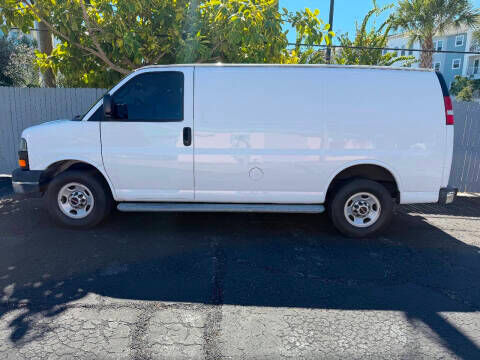 2016 GMC Savana