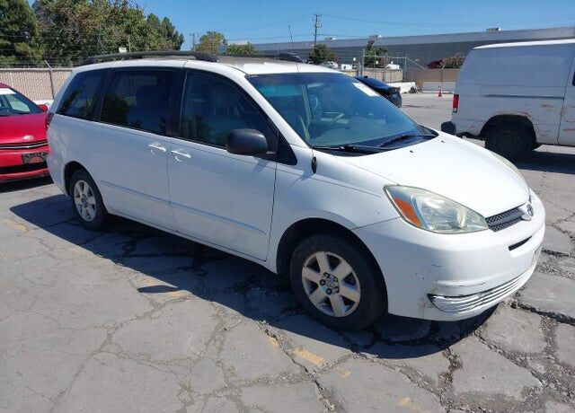 2005 TOYOTA Sienna