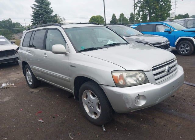 2004 TOYOTA Highlander