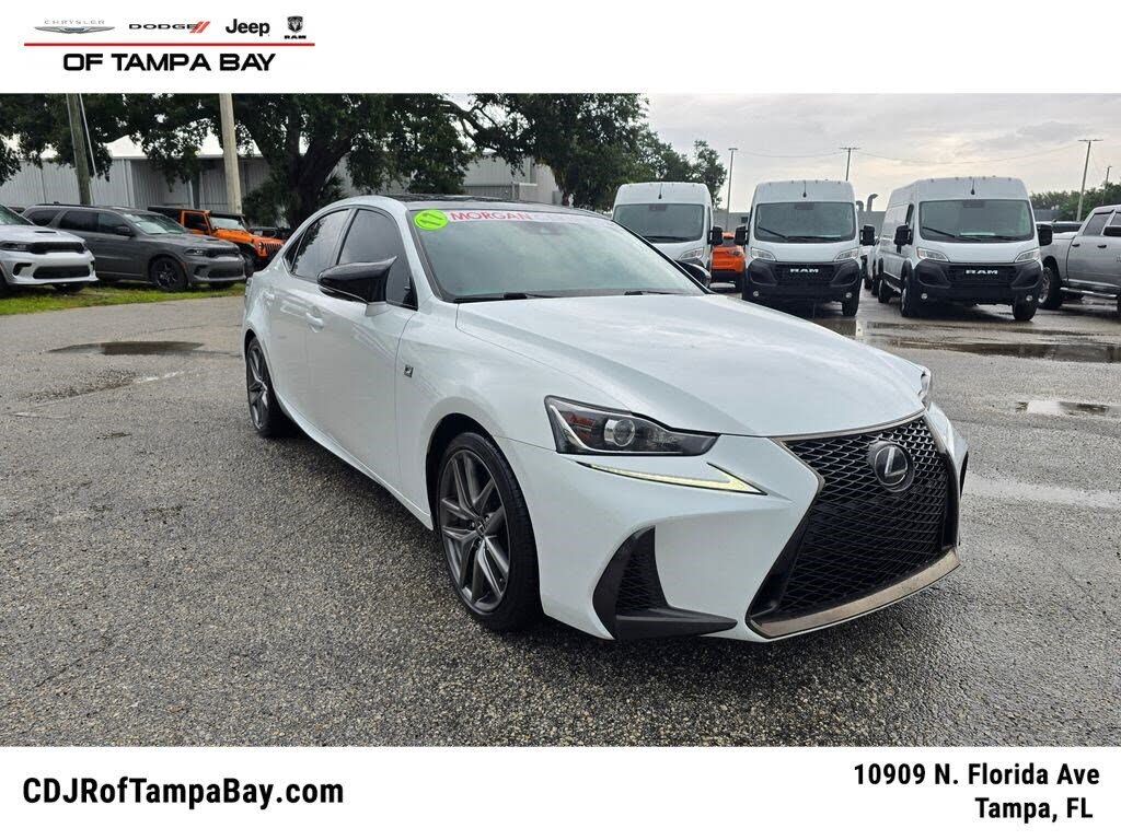 2017 LEXUS IS