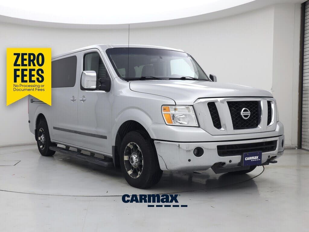 2017 NISSAN NV3500