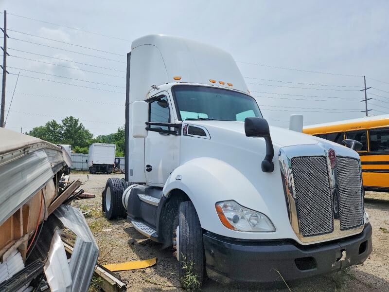 2016 KENWORTH T680