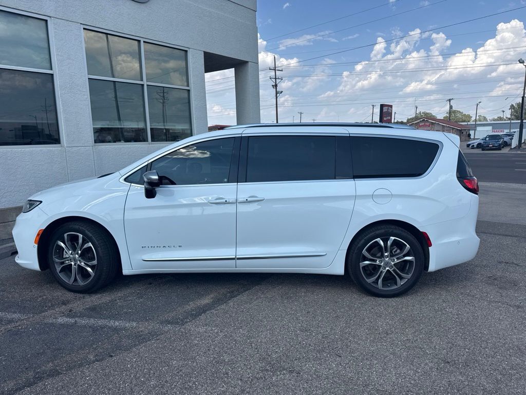 2025 CHRYSLER Pacifica