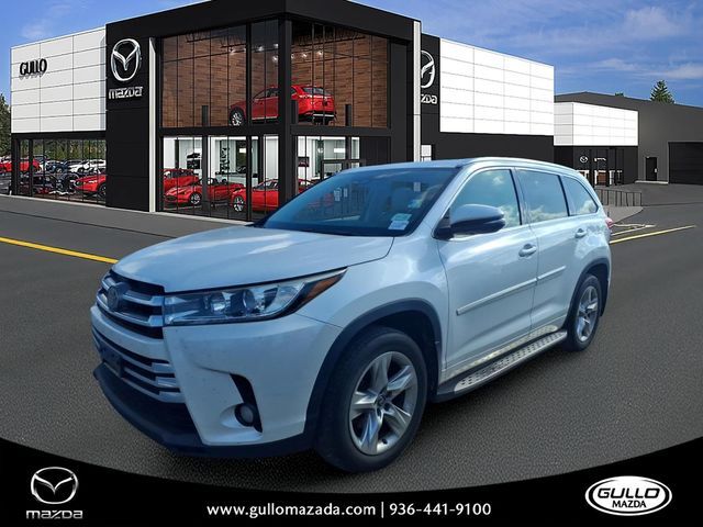 2017 TOYOTA Highlander