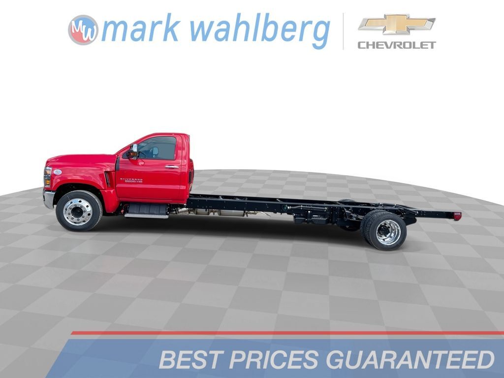 2024 GMC Silverado Medium Duty