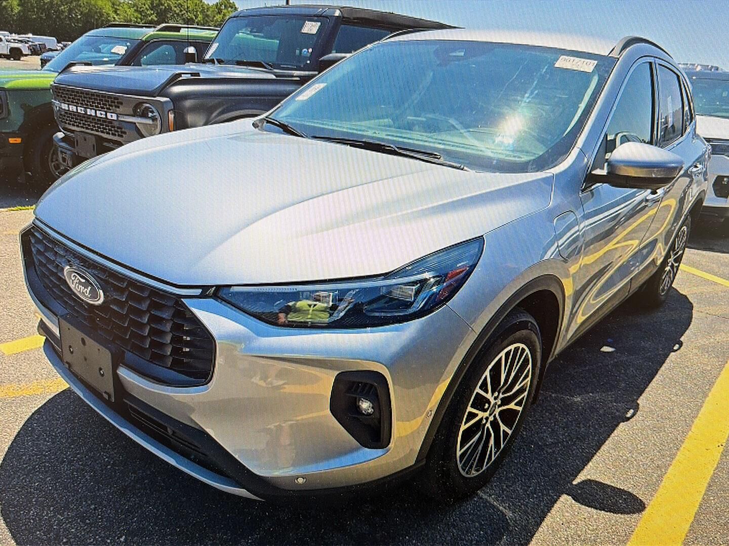 2023 FORD Escape