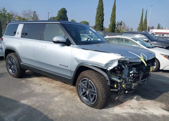 2026 RIVIAN R1S