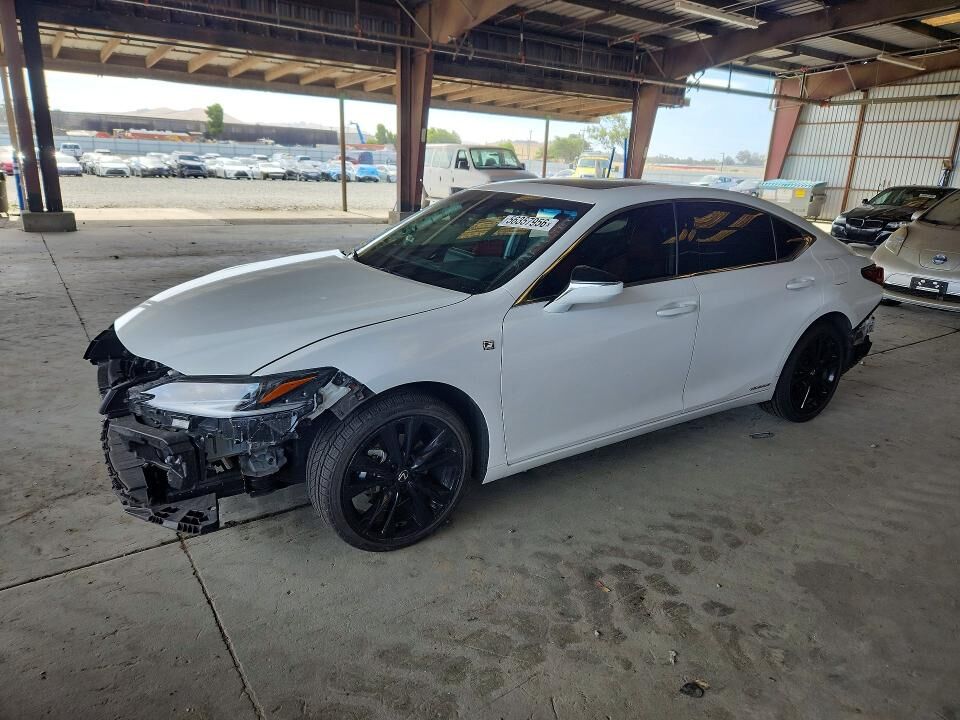 2022 LEXUS ES