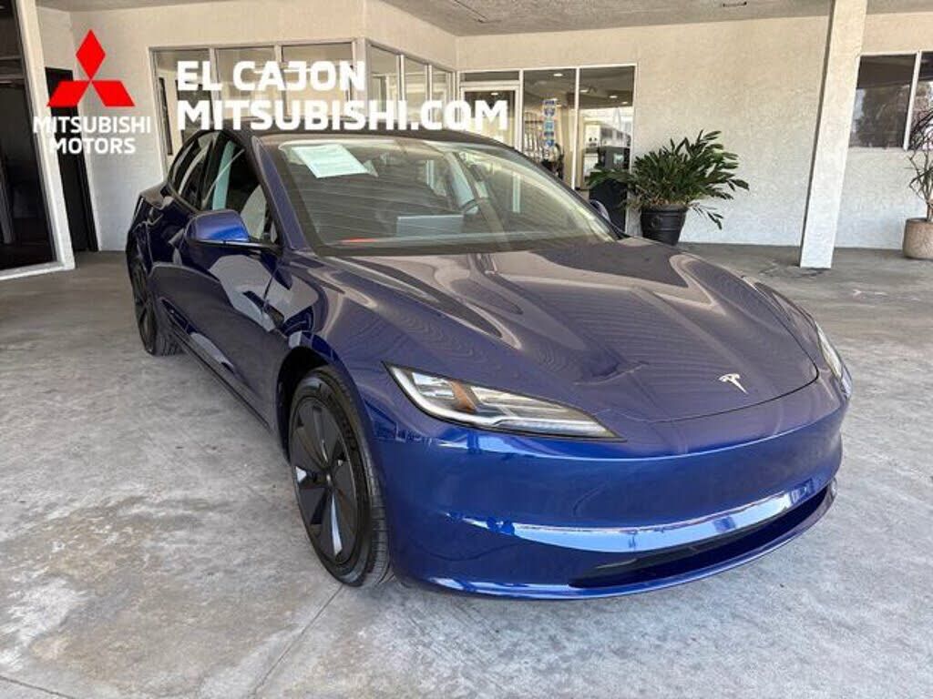 2025 TESLA Model 3
