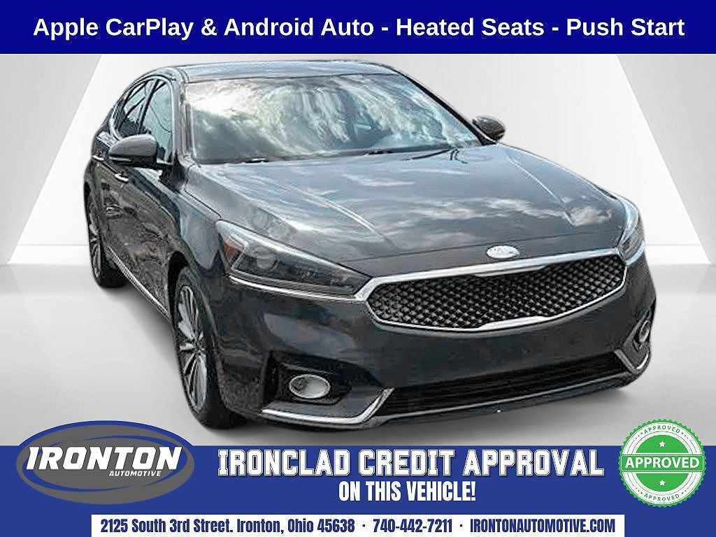 2019 KIA Cadenza